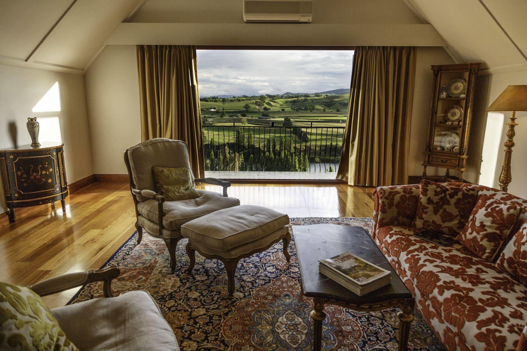 Lake Karapiro Lodge Tirau Eksteriør billede