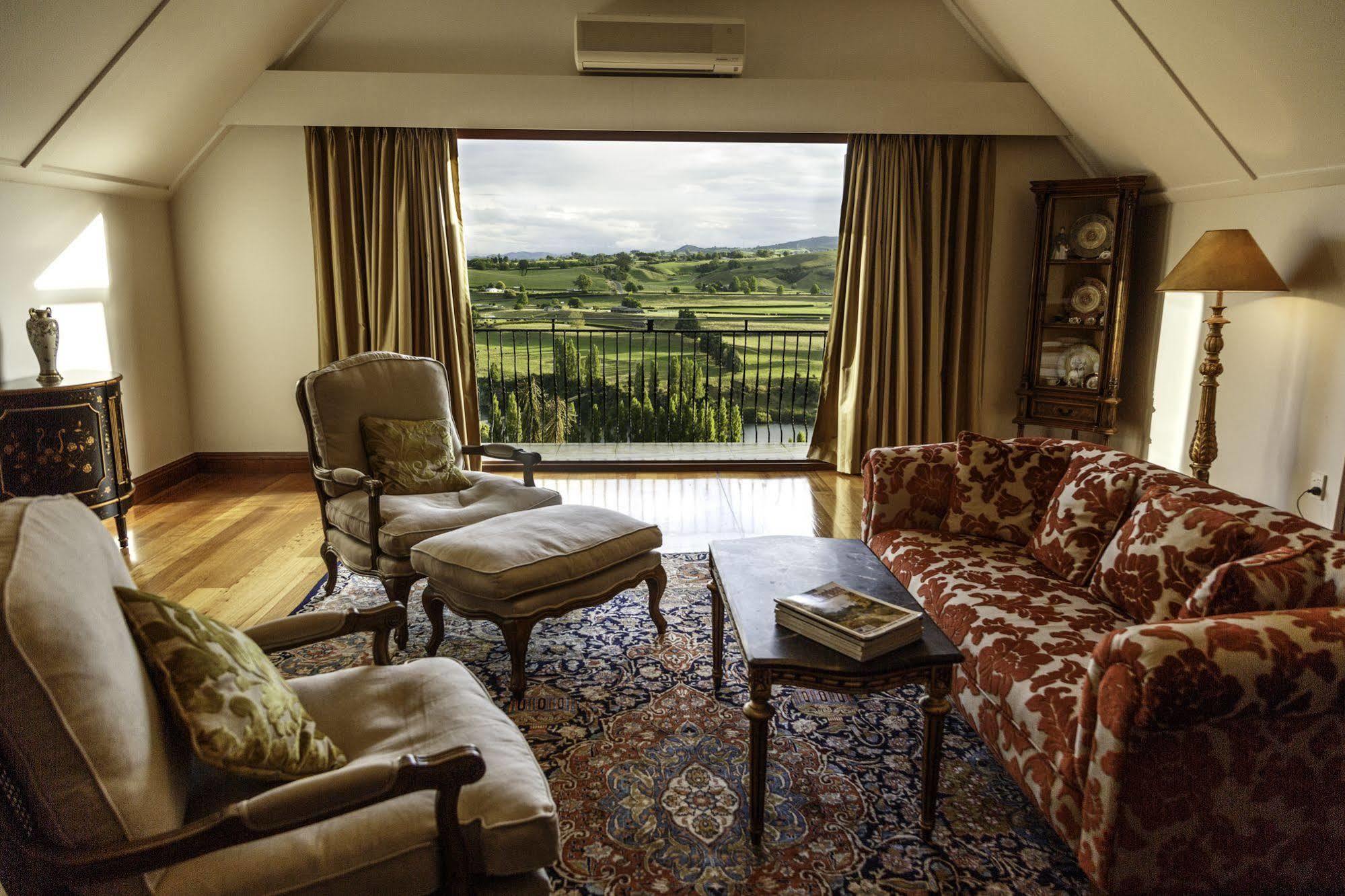 Lake Karapiro Lodge Tirau Eksteriør billede